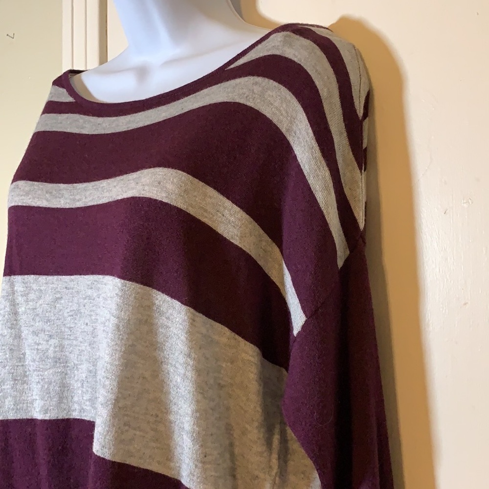 Tommy Bahama Striped Top - Picture 3 of 9